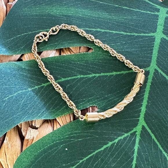 BOGO FREE VTG ROPE GOLDEN MINIMALIST BRACELET - Picture 1 of 4